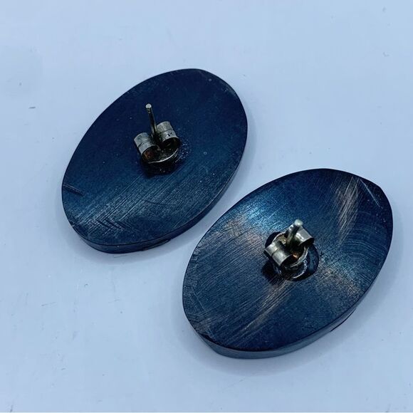 Vintage black bone and brass inlay stripe chunky oval stud earrings - Picture 13 of 13